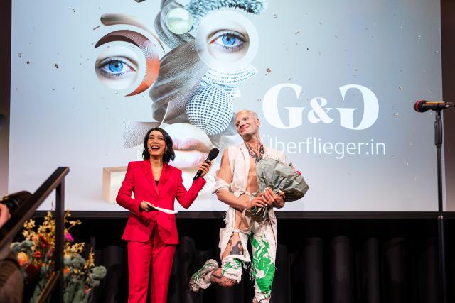 G&G-Awards 2022 – PreisverleihungModeratorin Tanya König und Yannik Zamboni, Gewinner  Kategorie Überflieger14.2023Copyright: SRF/Valeriano Di Domenico