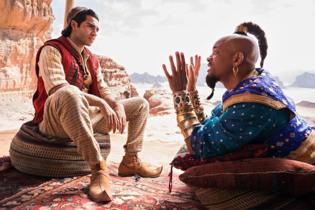 AladdinRatschläge: Mena Massoud als Aladdin, Will Smith als DschinniCopyright: SRF/Disney Enterprises, Inc. 