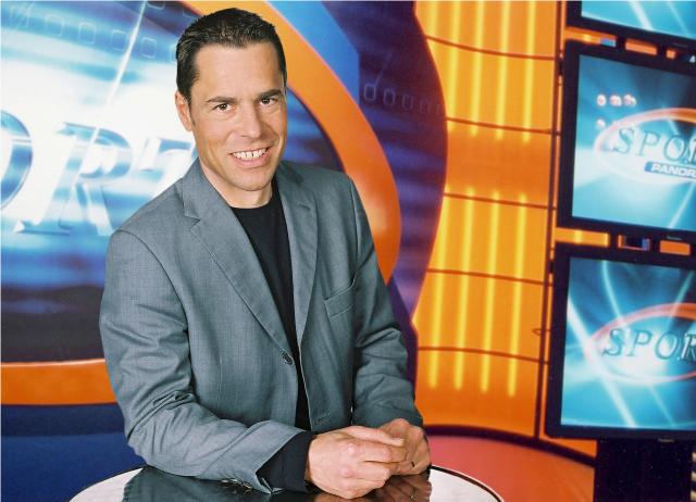 2001_Matthias_Hueppi.jpg