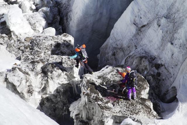 Hoch hinaus - Das Expeditionsteam 5 Folge 4 Aufstieg zum Min Teke: Gletscher und Felsschrund