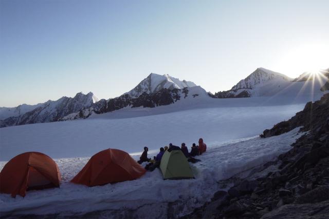 Hoch hinaus - Das Expeditionsteam 5 Folge 4 Auf der Min Teke Tour: High Camp auf 4200 m.ü.M