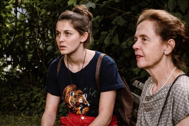 Nr. 47 Staffel 4 2019 Lorena Handschin als Sophie (links) und Lilian Naef als Frau Bärtschi